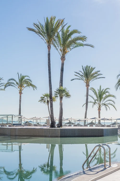 Pools at hotel Condesa Pool services at hotel Condesa